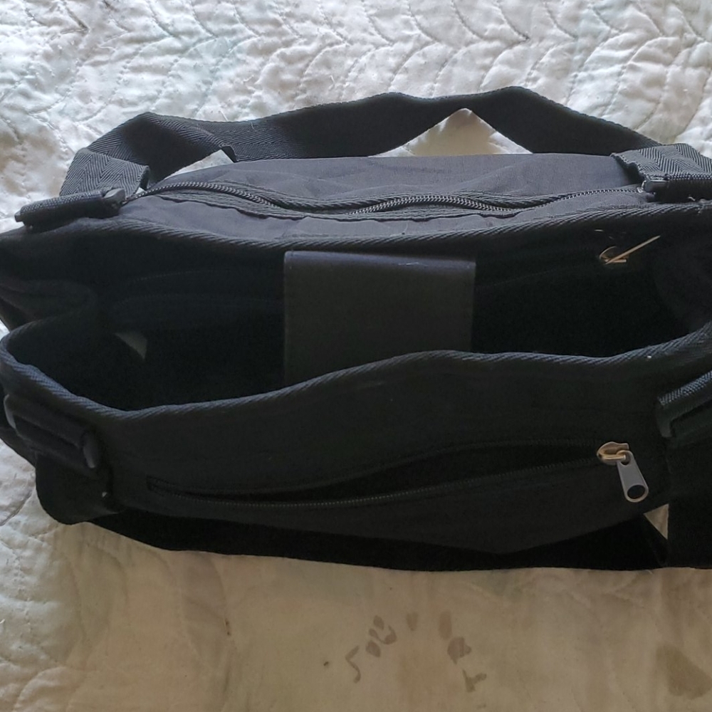 Purse - Picture 3 of 5